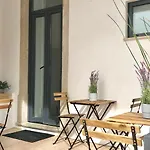 Alameda Exclusive House Otel
