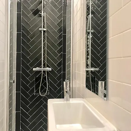 Alameda Exclusive House