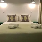 מלון Alameda Exclusive House
