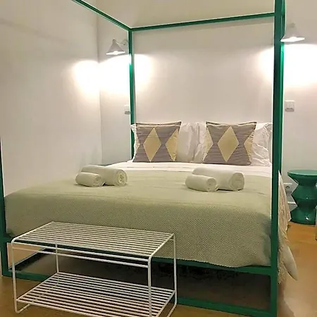 מלון Alameda Exclusive House 3*