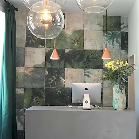 Alameda Exclusive House