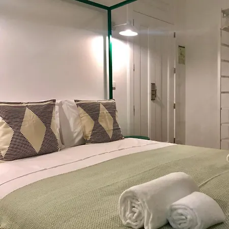 Alameda Exclusive House