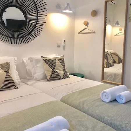 Alameda Exclusive House 3* פארו