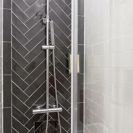 Alameda Exclusive House