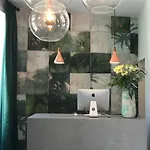 Alameda Exclusive House 3*